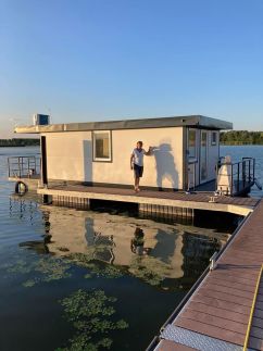 Vizipók Úszóház5