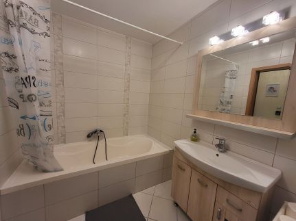 Soluna- Sunny Downtown Apartment14