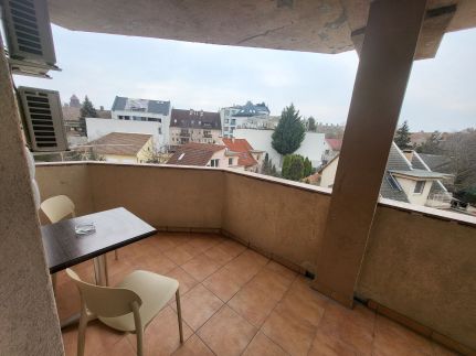 Soluna- Sunny Downtown Apartment18