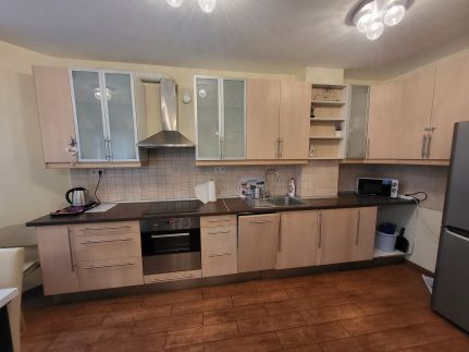 Soluna- Sunny Downtown Apartment7