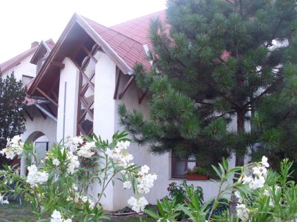 Kertész Vendégház2