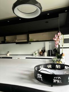 Black&White Deluxe Apartman3