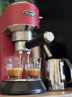 Erdő mellett lebzselő Vendégház24