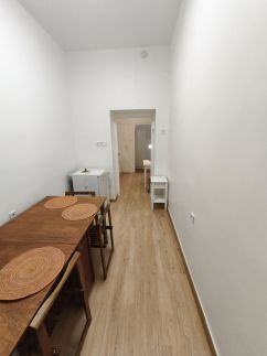 Toldi 5 Apartman8