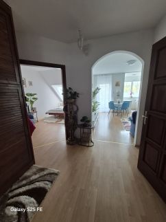 Zafir Luxory Aparman11