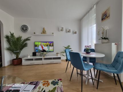 Zafir Luxory Aparman1