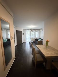 Yellow Sun Apartman 5610