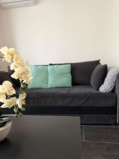 Yellow Sun Apartman 5612