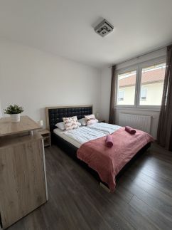 Yellow Sun Apartman 5615
