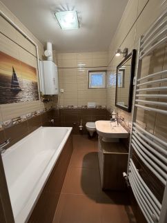 Yellow Sun Apartman 567