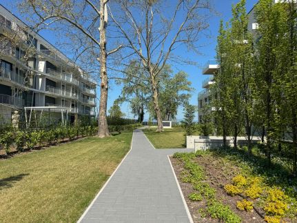 Silverbay Garden Apartement2