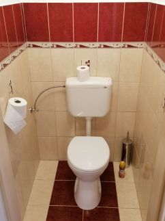 Joe Apartman8