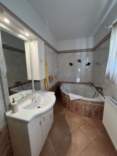 Herczeg Villa4