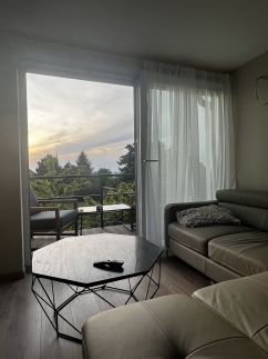Pool & Chill Balaton Medencés Apartmanház9