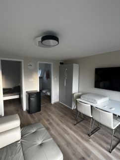 Pool & Chill Balaton Medencés Apartmanház8
