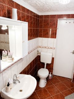 Prisca Lak Apartman8