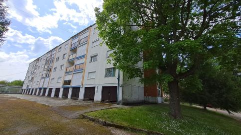 Dream Apartment 27