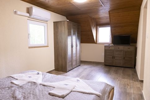 Tisza Apartman35
