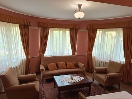 Erzsébet Villa2
