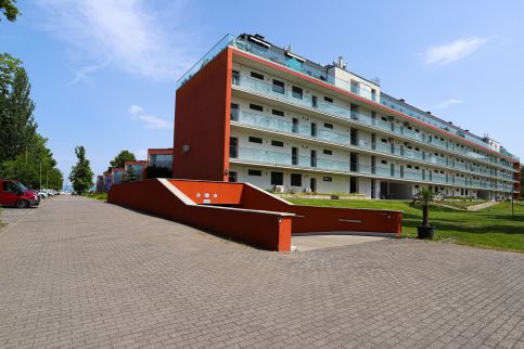 BL Lakeview with Pool Vízparti Medencés Apartman13