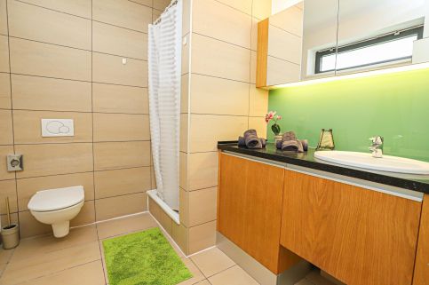 BL Lakeview with Pool Vízparti Medencés Apartman5