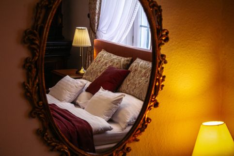 Mályvás Apartman-A Múlt Kincse11