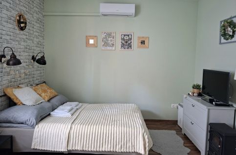 Bee At Home Apartman15