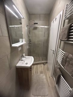 R03 Central Residence4