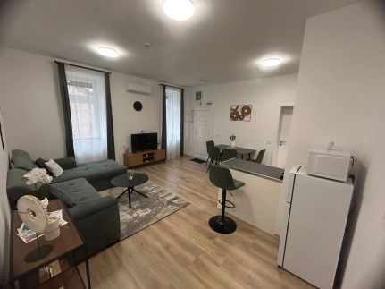 R03 Central Residence7