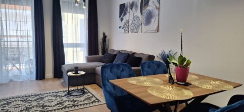 Deep Blue Apartment12