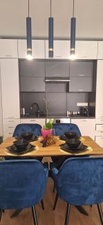 Deep Blue Apartment6