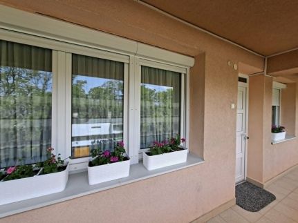 Birdsong Apartman11