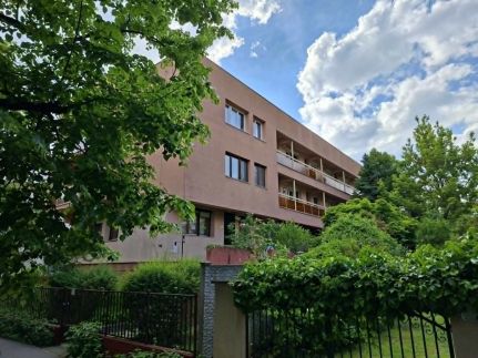 Birdsong Apartman12