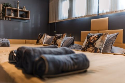 Greyhouse Apartments Paradise22