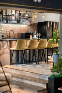 Greyhouse Apartments Paradise25