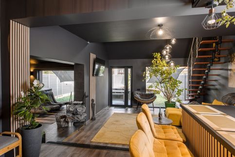 Greyhouse Apartments Paradise7