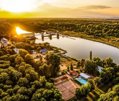 Tisza Garden Park