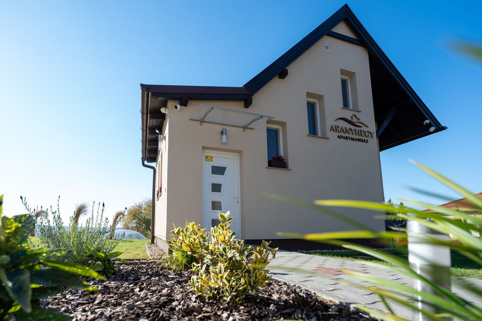 Aranyhegy Apartmanház – Szada