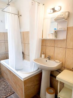 Nefelejcs Apartmanház3