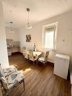 Nefelejcs Apartmanház6