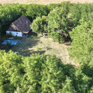 Hajnal Birtok Apartman