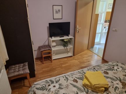Mica Apartman1
