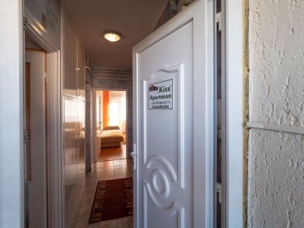 Kiss Apartman 22