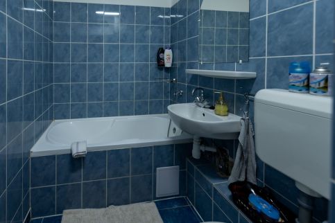 Kiss Apartman 312