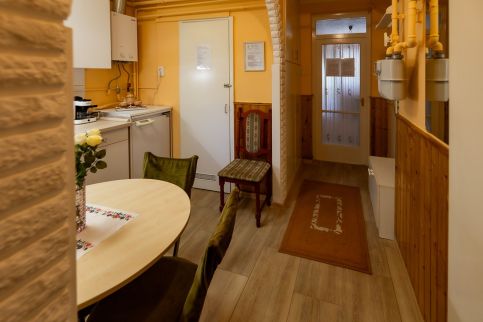 Kiss Apartman 34