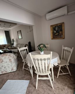 J+J Bazsarózsa Apartman2