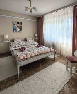 J+J Bazsarózsa Apartman3