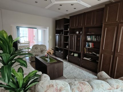J+J Bazsarózsa Apartman