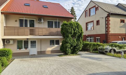 Mátyás Apartman21