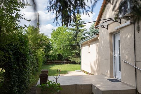 Flóra Apartman27